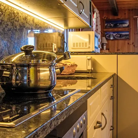 Mirabeau 8 By Interhome ナンダ