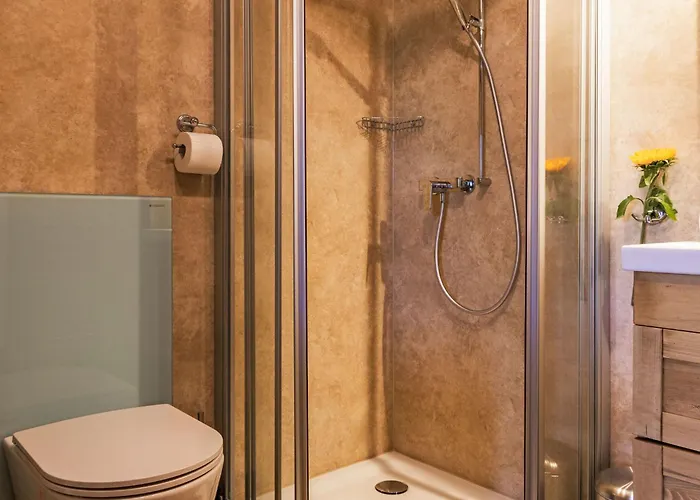 Mirabeau 8 By Interhome 木屋